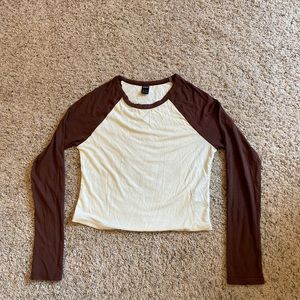 Two-toned long sleeve shirt